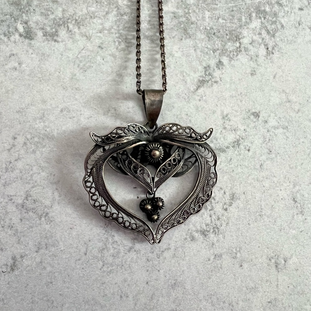 Vintage sterling silver 925 filigree steampunk heart pendant goth steampunk